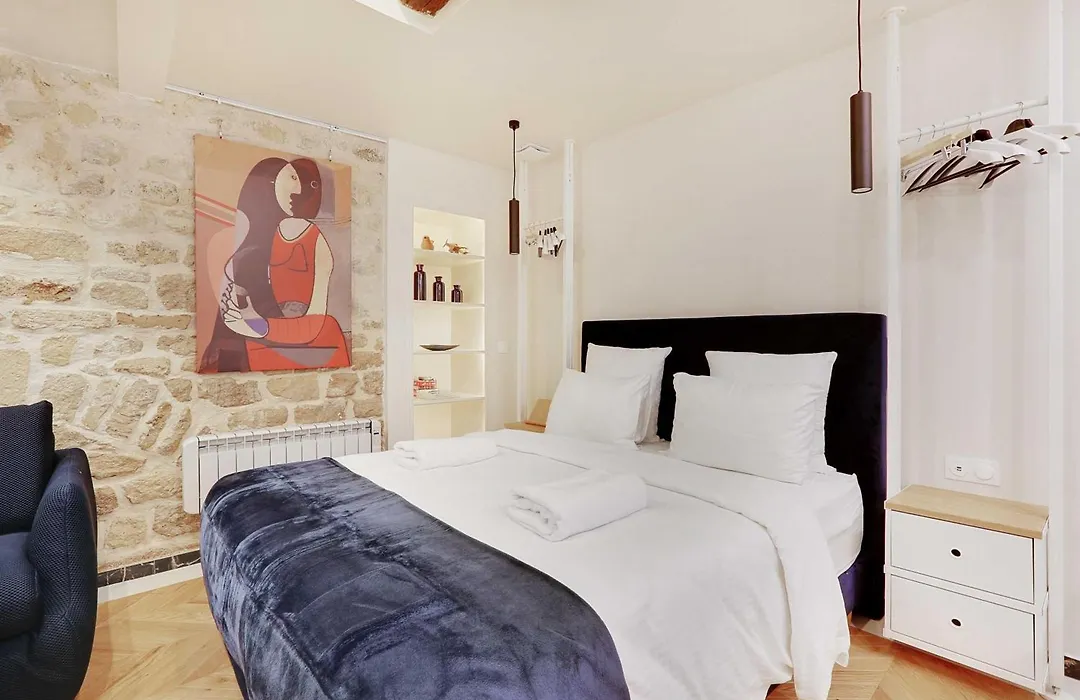 Studio Moderne & Cosy Abbesses-1